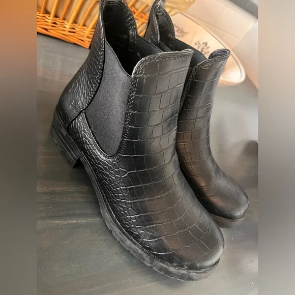 New Call it Spring Ankle Boot - Picture 3 of 4